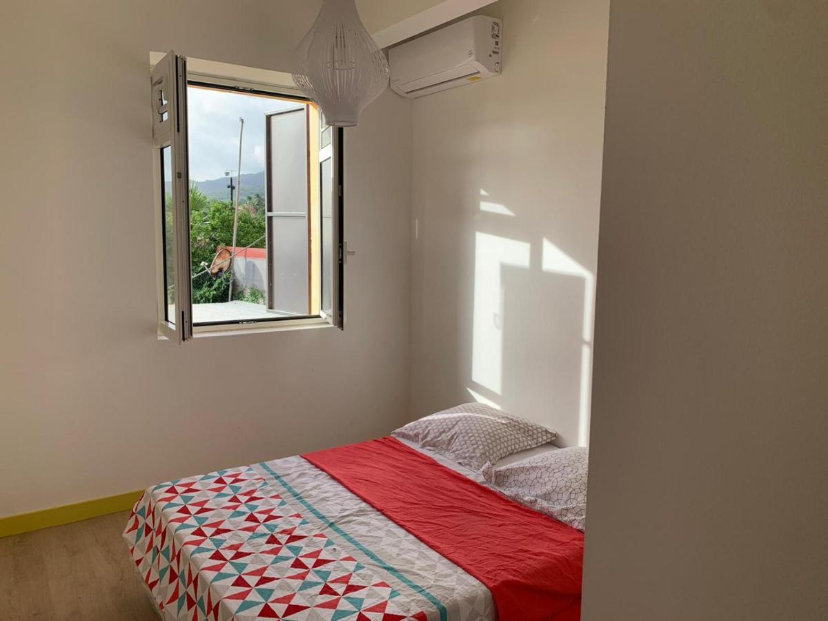 Cyparis Apartment Saint-Pierre Bagian luar foto