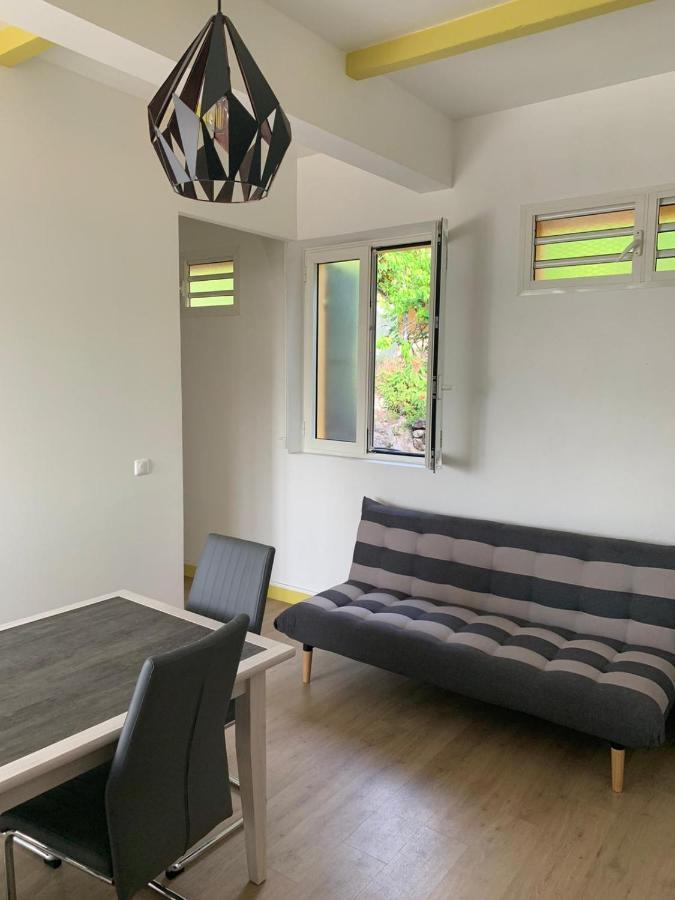 Cyparis Apartment Saint-Pierre Bagian luar foto